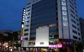 Chiayi Look Hotel